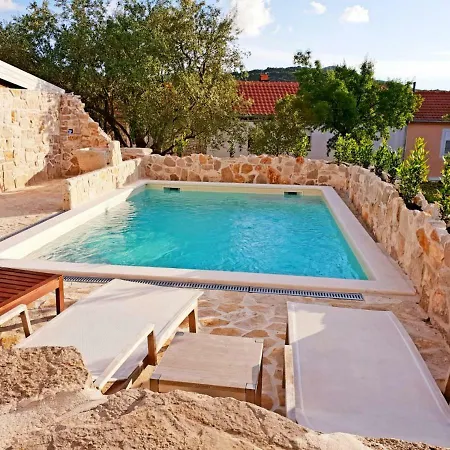 Villa Cherie Sutomiscica